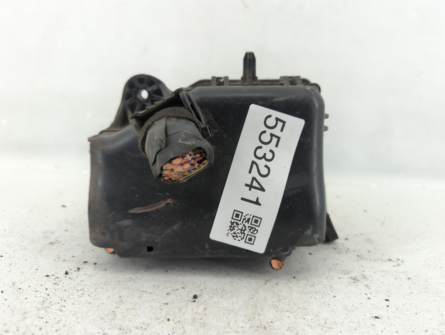 2013-2014 Hyundai Accent Fusebox Fuse Box Panel Relay Module P/N:91220-1R617 Fits Fits 2013 2014 OEM Used Auto Parts - Oemus