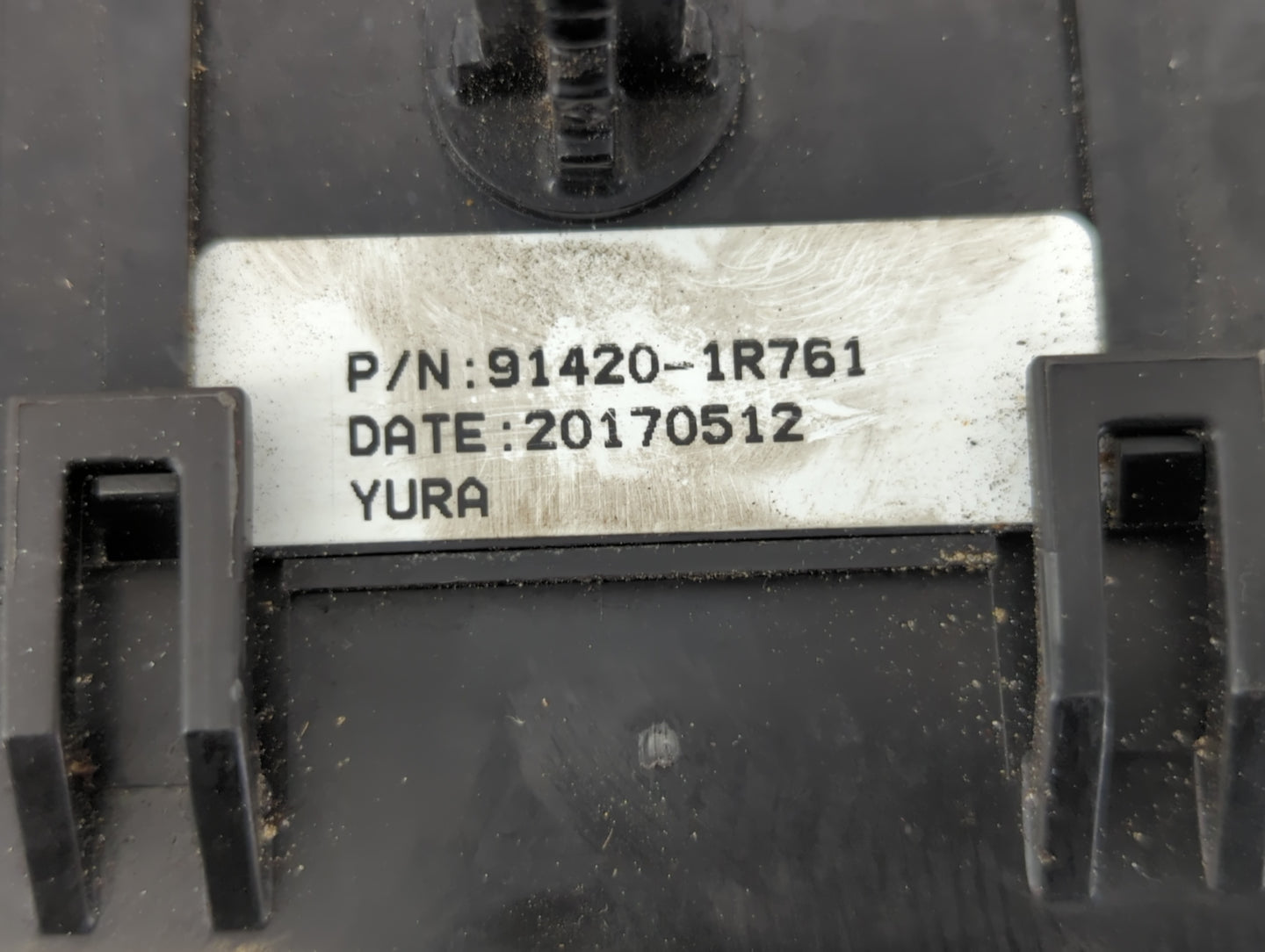 2013-2014 Hyundai Accent Fusebox Fuse Box Panel Relay Module P/N:91420-1R761 Fits Fits 2013 2014 OEM Used Auto Parts - Oemus