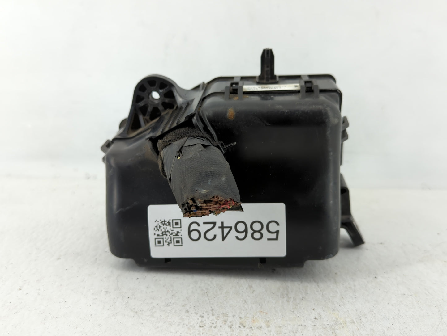 2013-2014 Hyundai Accent Fusebox Fuse Box Panel Relay Module P/N:91220-1R617 Fits Fits 2013 2014 OEM Used Auto Parts - Oemus