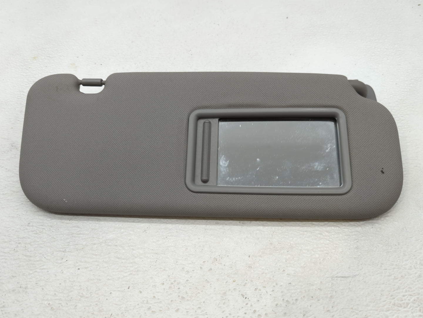 2014-2017 Hyundai Accent Sun Visor Shade Replacement Passenger Right Mirror Fits Fits 2014 2015 2016 2017 OEM Used Auto Part