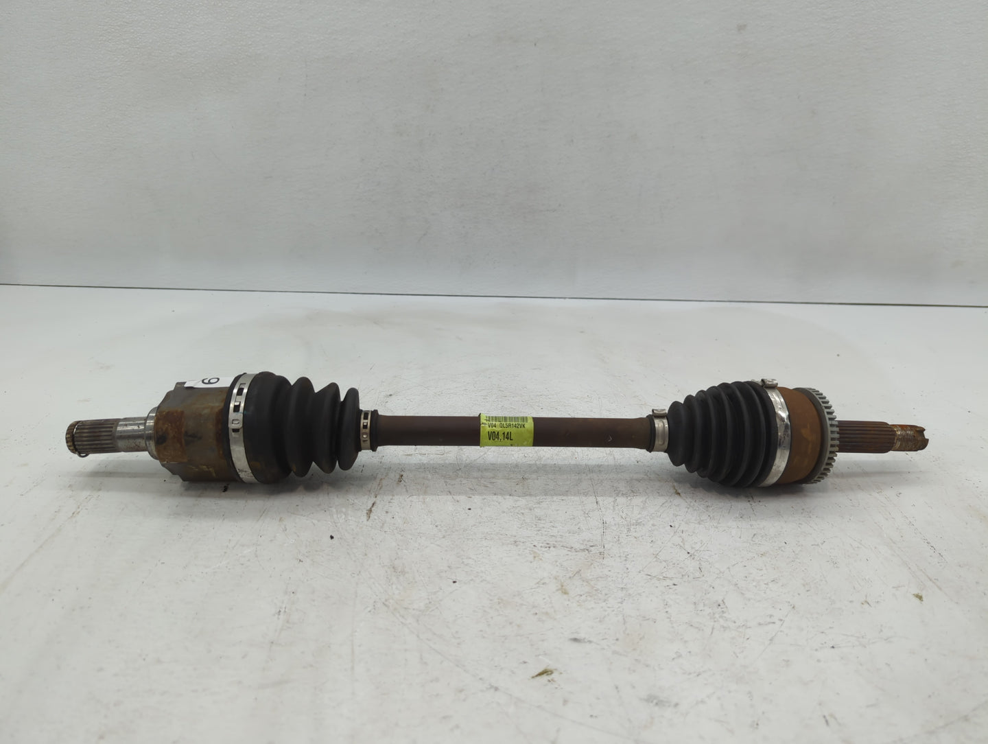 2012-2017 Hyundai Accent Axle Shaft Front Driver Cv C/v - Oemusedautoparts1.com