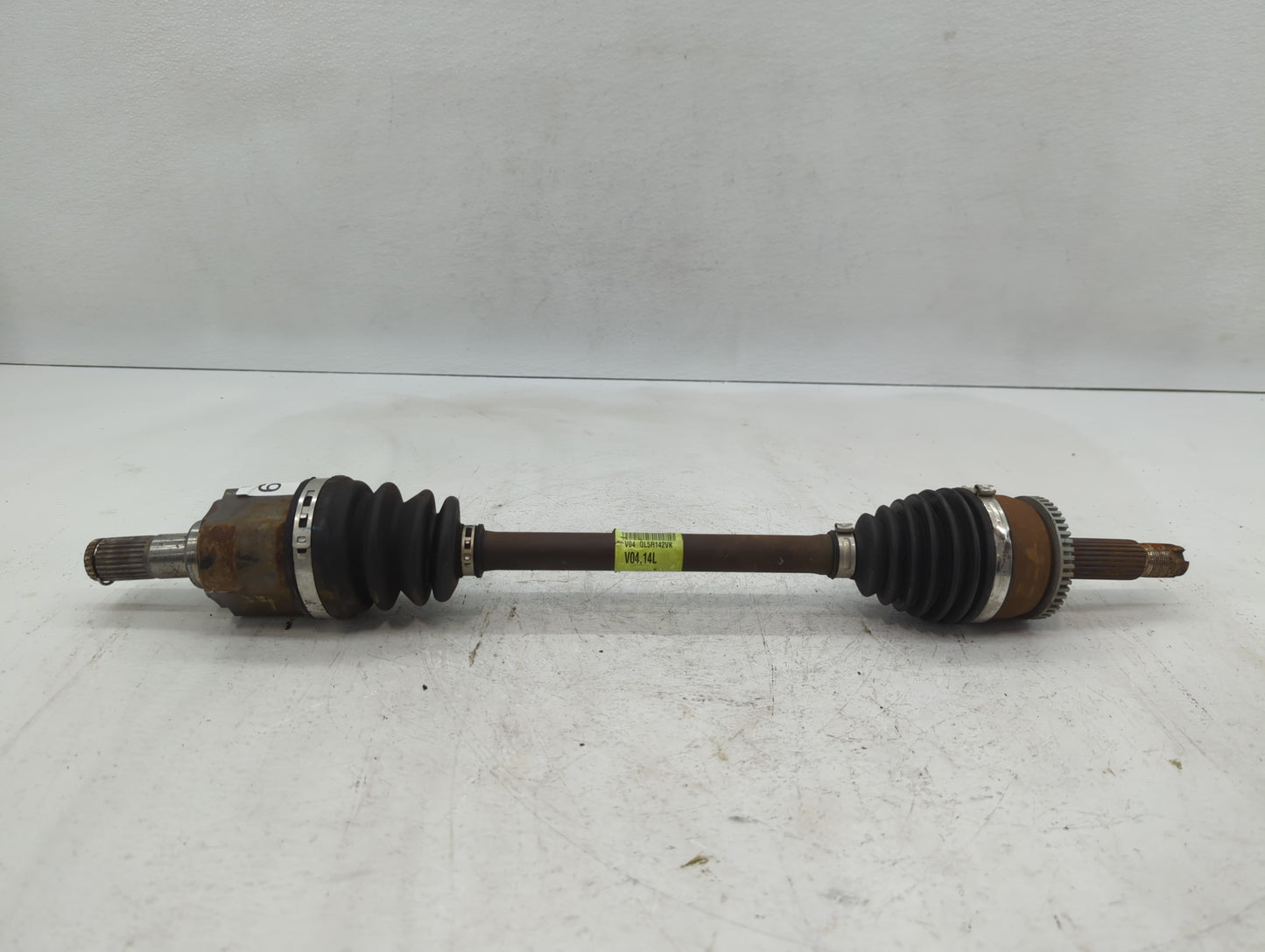 2012-2017 Hyundai Accent Axle Shaft Front Driver Cv C/v - Oemusedautoparts1.com