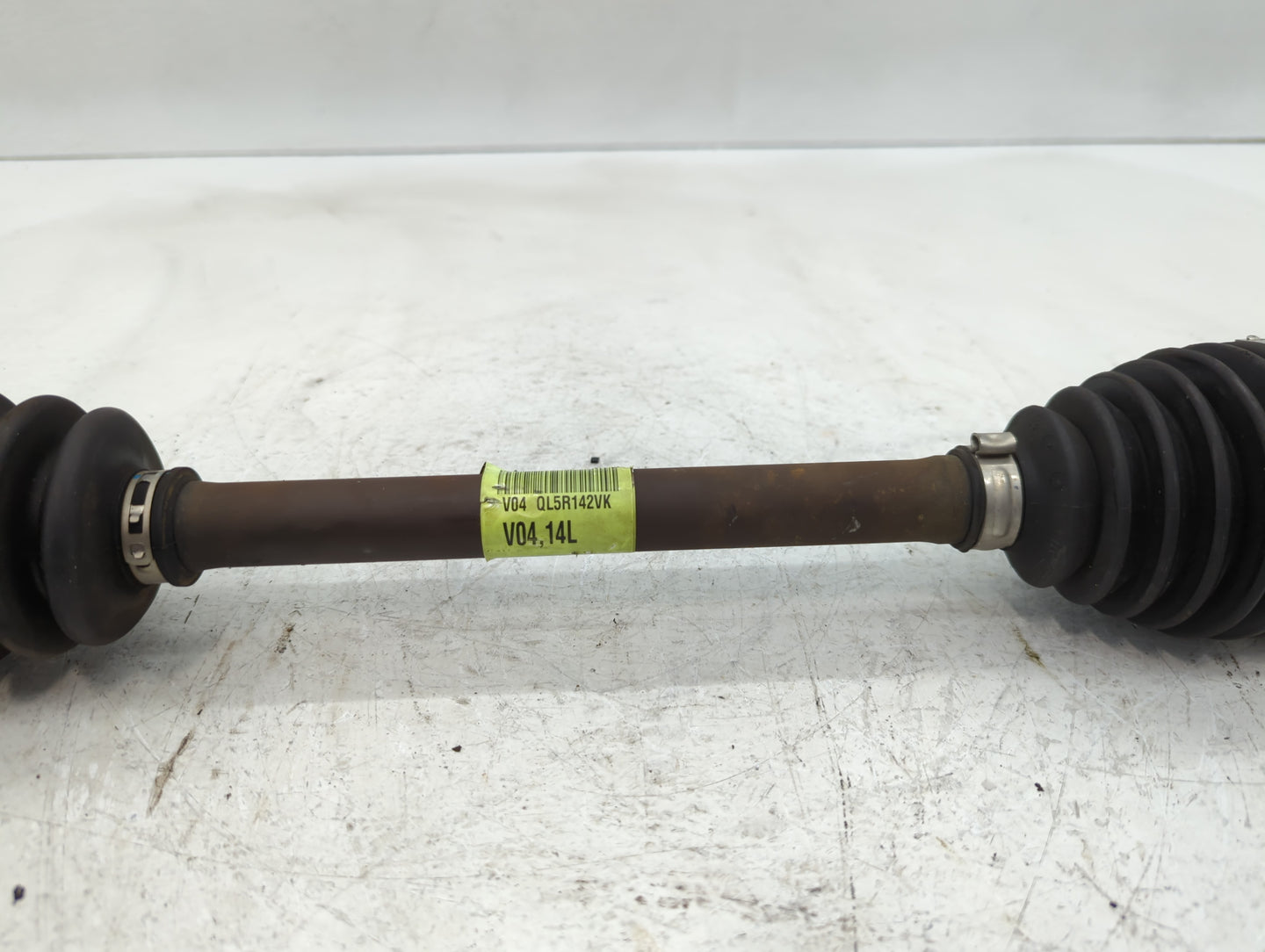 2012-2017 Hyundai Accent Axle Shaft Front Driver Cv C/v - Oemusedautoparts1.com
