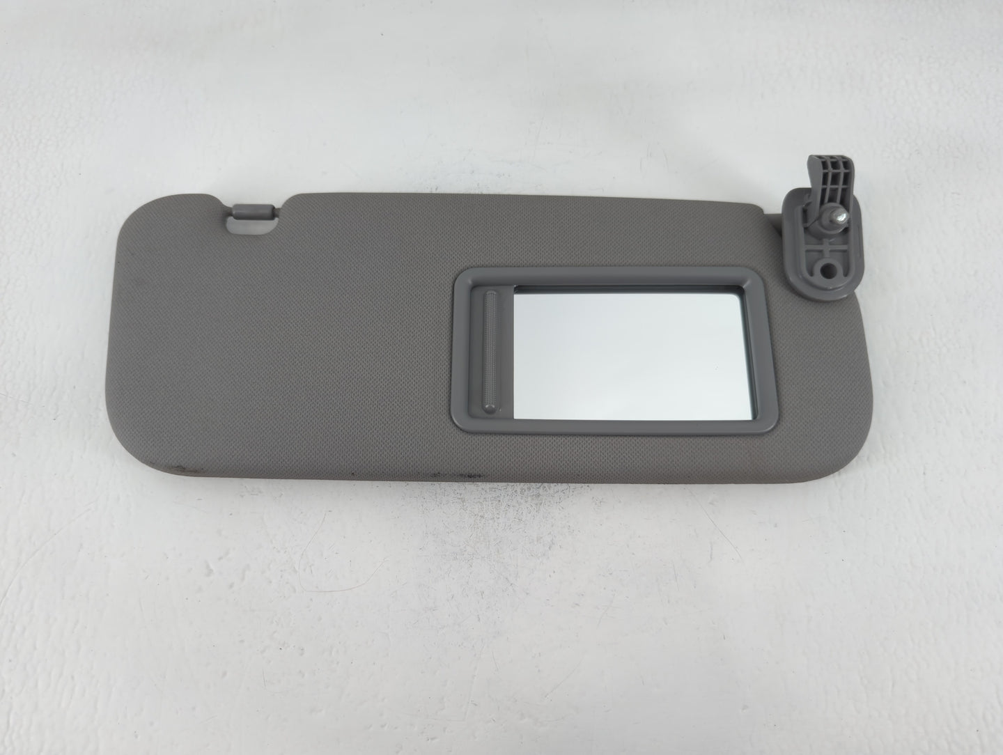 2014-2017 Hyundai Accent Sun Visor Shade Replacement Passenger Right Mirror Fits Fits 2014 2015 2016 2017 OEM Used Auto Part