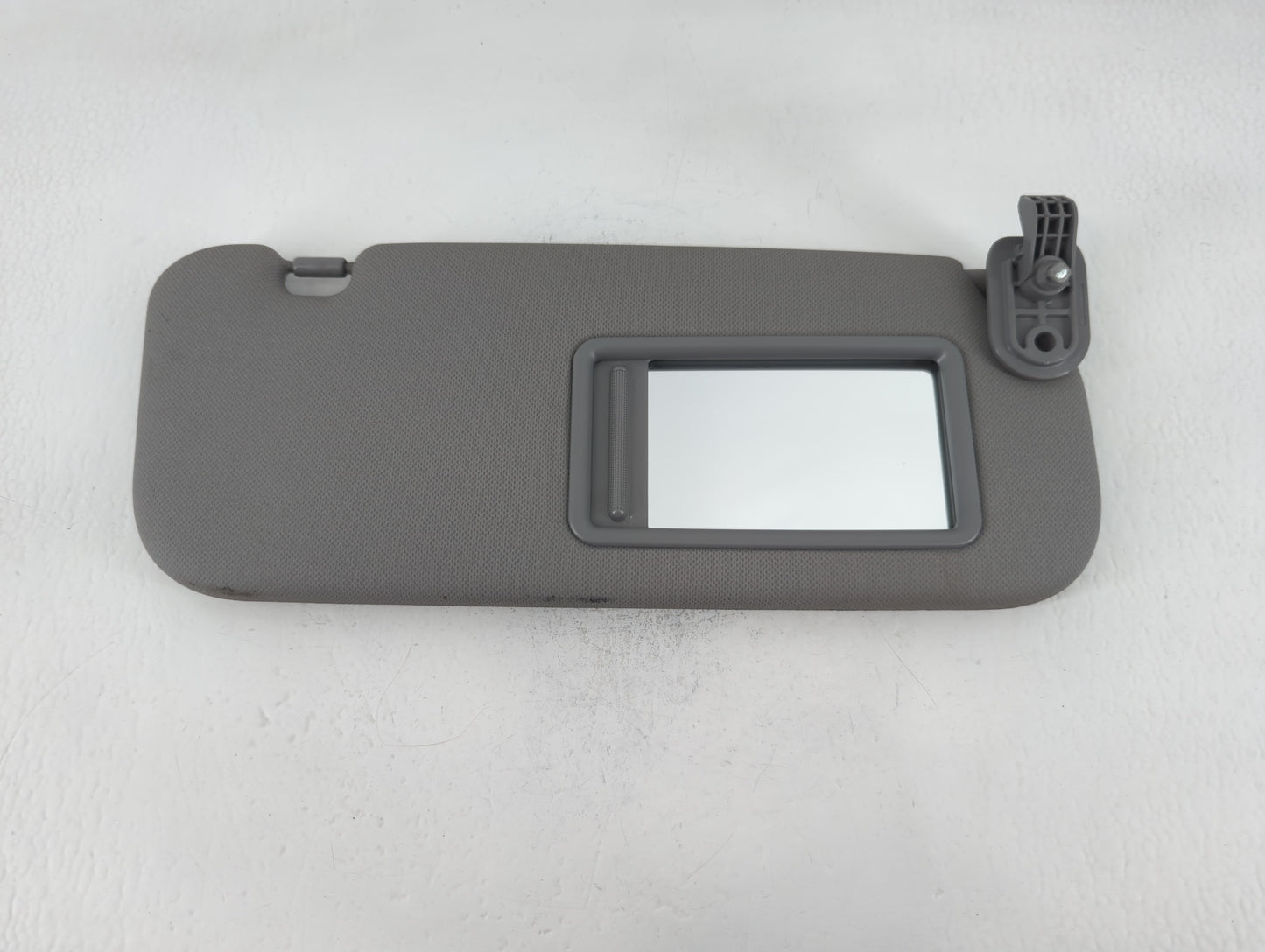 2014-2017 Hyundai Accent Sun Visor Shade Replacement Passenger Right Mirror Fits Fits 2014 2015 2016 2017 OEM Used Auto Part