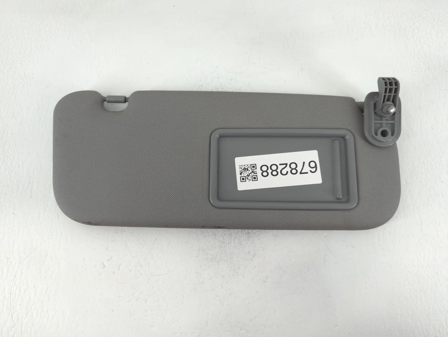 2014-2017 Hyundai Accent Sun Visor Shade Replacement Passenger Right Mirror Fits Fits 2014 2015 2016 2017 OEM Used Auto Part