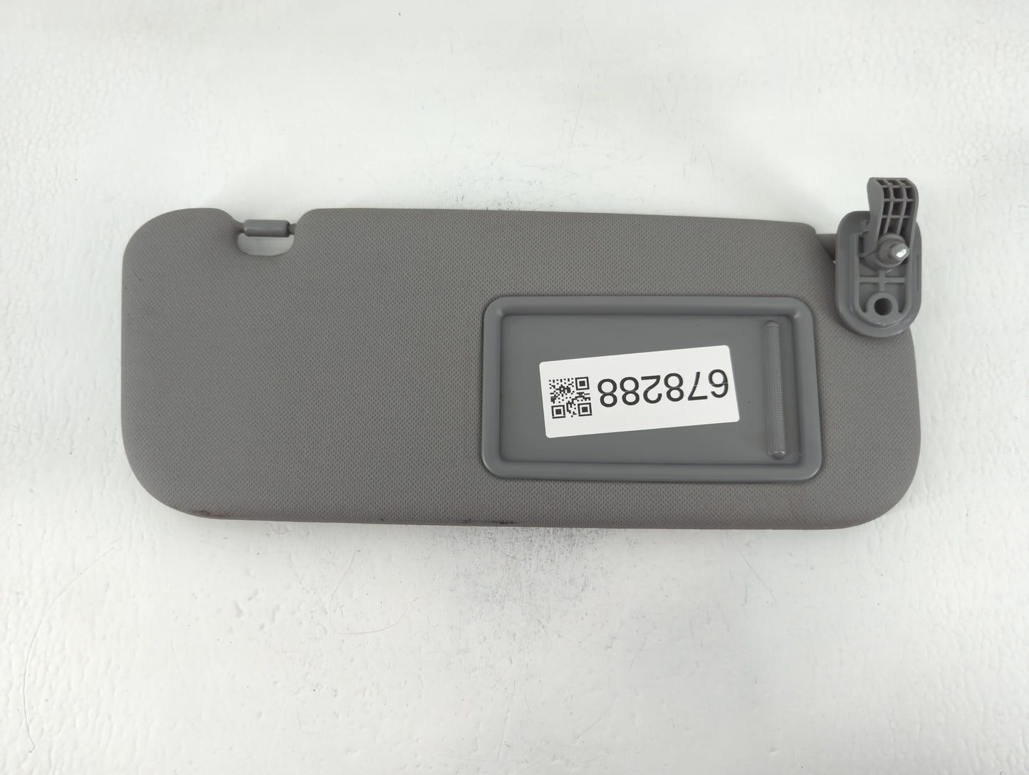 2014-2017 Hyundai Accent Sun Visor Shade Replacement Passenger Right Mirror Fits Fits 2014 2015 2016 2017 OEM Used Auto Part