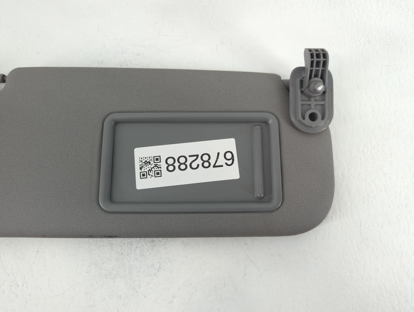 2014-2017 Hyundai Accent Sun Visor Shade Replacement Passenger Right Mirror Fits Fits 2014 2015 2016 2017 OEM Used Auto Part