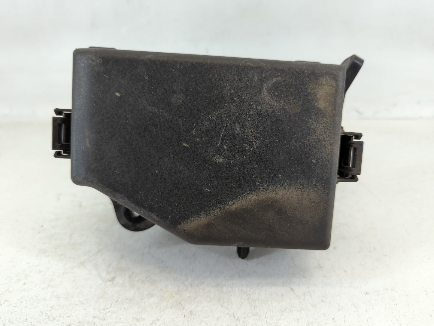 2013-2014 Hyundai Accent Fusebox Fuse Box Panel Relay Module P/N:912201627 Fits Fits 2013 2014 OEM Used Auto Parts - Oemused