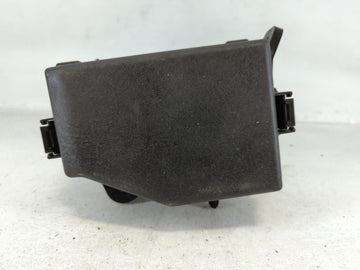 2013-2014 Hyundai Accent Fusebox Fuse Box Panel Relay Module P/N:912201R427 Fits Fits 2013 2014 OEM Used Auto Parts - Oemuse