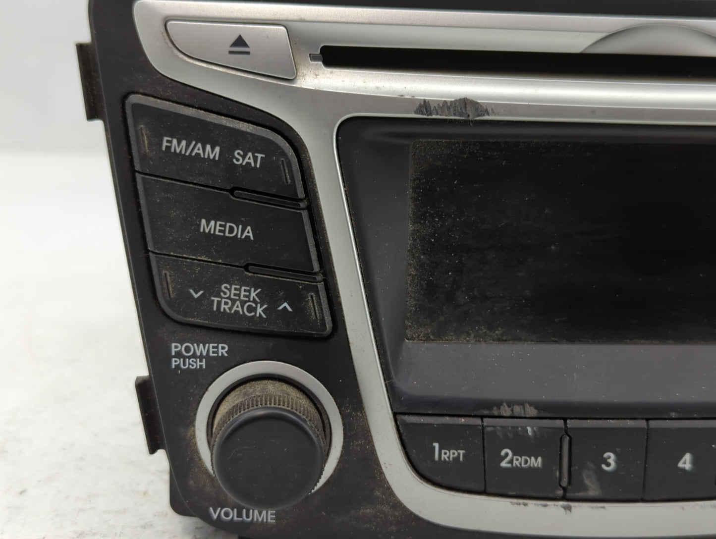 2014 Hyundai Accent Radio AM FM Cd Player Receiver Replacement P/N:96170-1R1104X Fits OEM Used Auto Parts - Oemusedautoparts