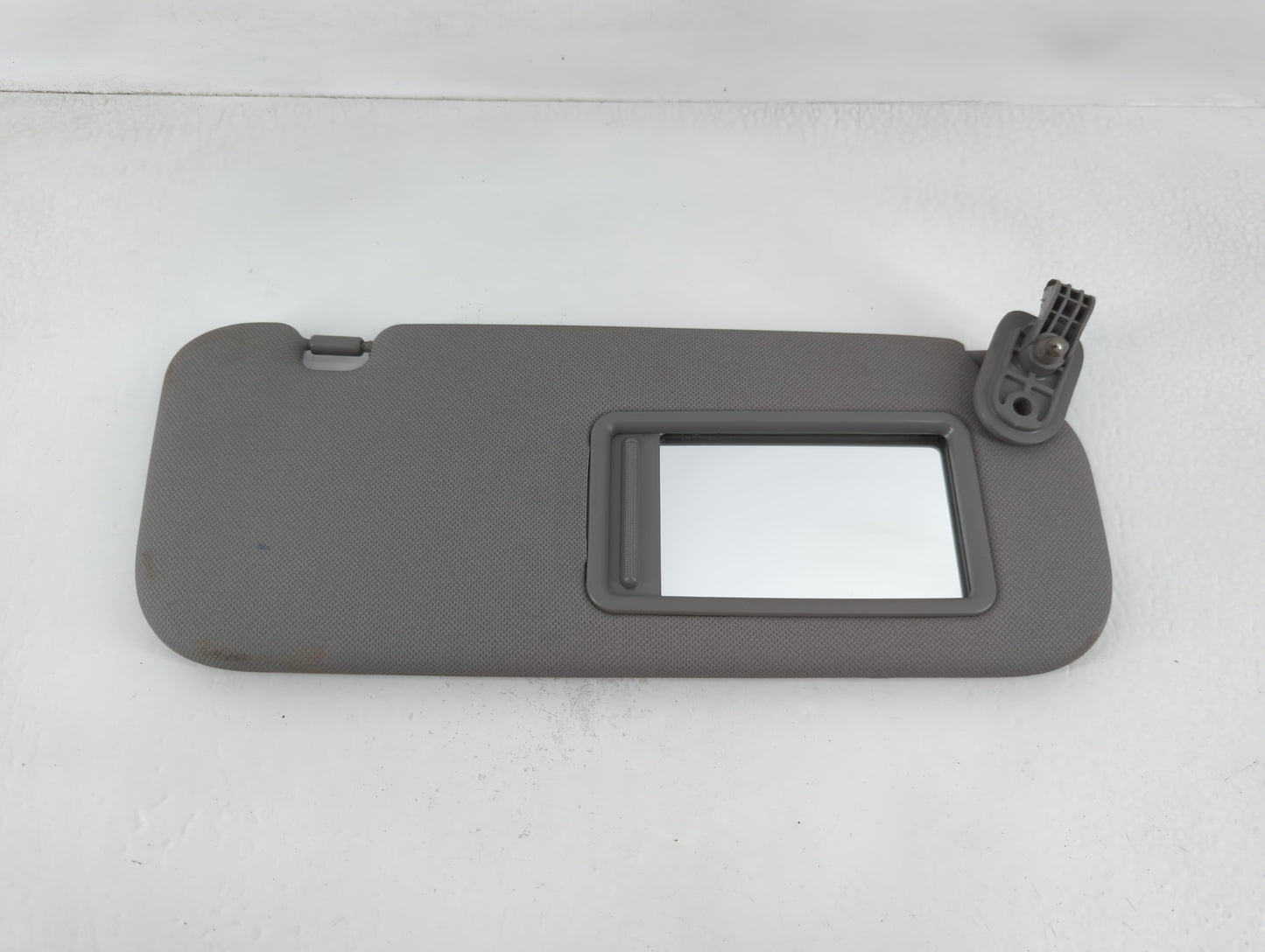 2014-2017 Hyundai Accent Sun Visor Shade Replacement Passenger Right Mirror Fits Fits 2014 2015 2016 2017 OEM Used Auto Part