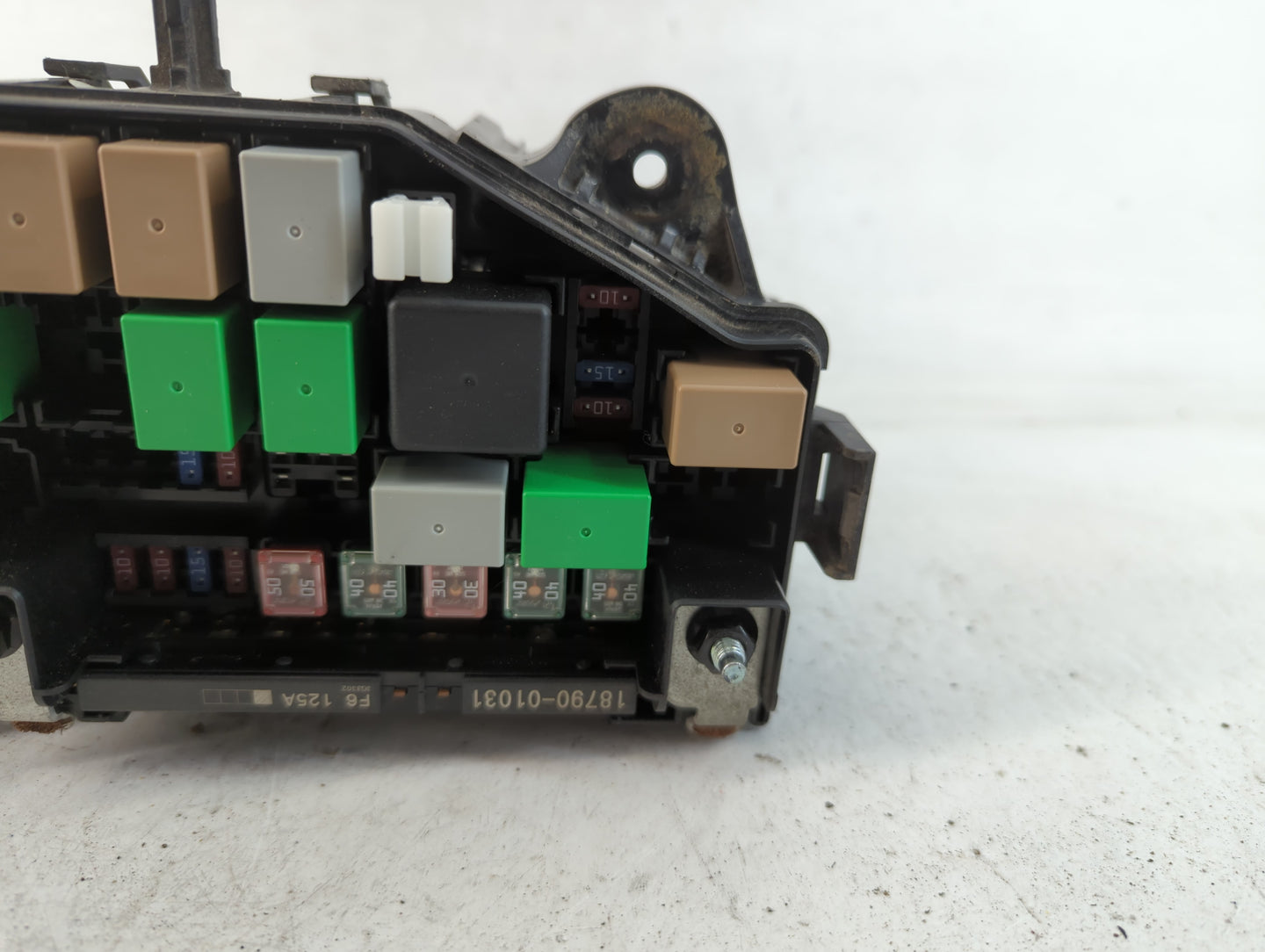 2013-2014 Hyundai Accent Fusebox Fuse Box Panel Relay Module P/N:91220-1R617 Fits Fits 2013 2014 OEM Used Auto Parts - Oemus