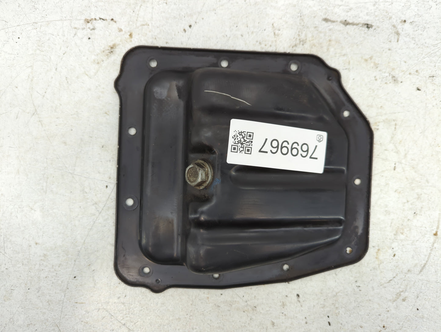 2012-2019 Hyundai Accent Engine Oil Pan P/N:1403114401 Fits Fits 2010 2011 2012 2013 2014 2015 2016 2017 2018 2019 OEM Used 