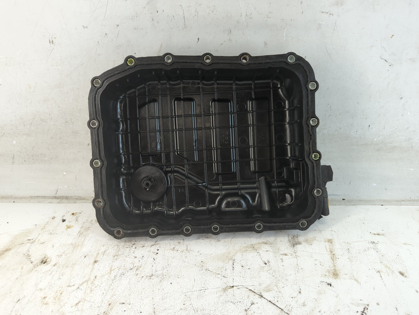 2012-2019 Hyundai Accent Engine Oil Pan Fits Fits 2010 2011 2012 2013 2014 2015 2016 2017 2018 2019 OEM Used Auto Parts - Oe
