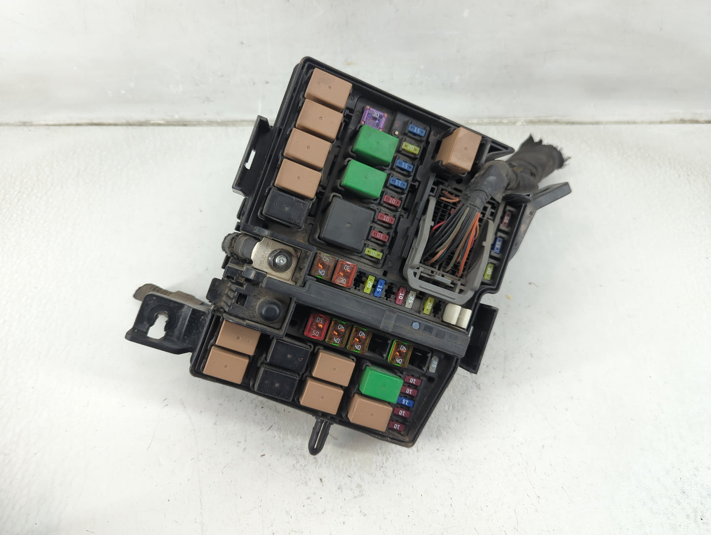 2014 Hyundai Azera Fusebox Fuse Box Panel Relay Module P/N:91950-2T810 Fits OEM Used Auto Parts - Oemusedautoparts1.com
