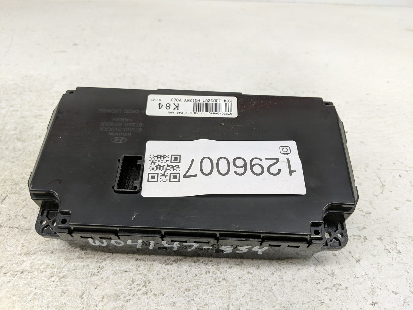 2014 Hyundai Azera Climate Control Module Temperature AC/Heater Replacement P/N:97250-3V840 Fits OEM Used Auto Parts - Oemus
