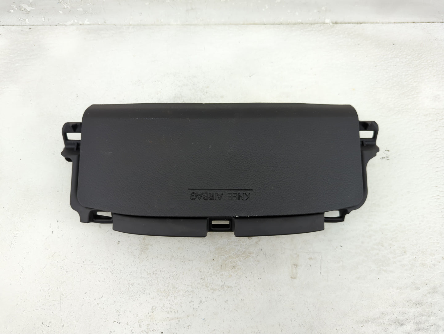 2013-2016 Hyundai Azera Air Bag Driver Left Knee OEM P/N:HGKA0E3EAY0099 Fits Fits 2013 2014 2015 2016 OEM Used Auto Parts - 