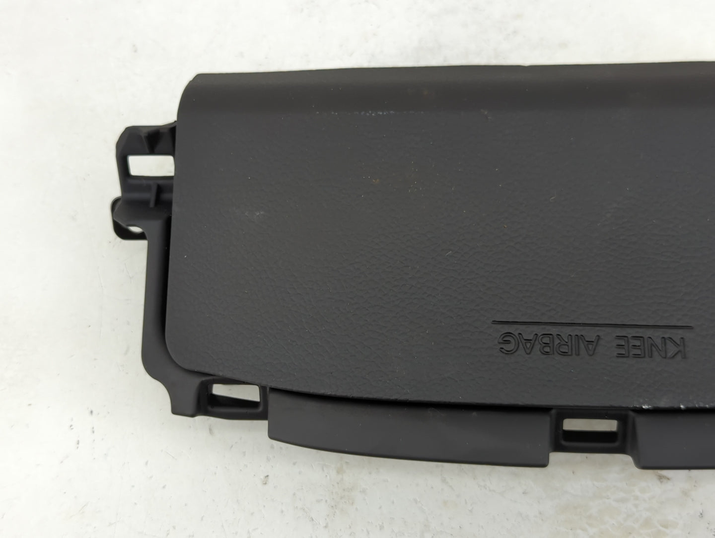 2013-2016 Hyundai Azera Air Bag Driver Left Knee OEM P/N:HGKA0E3EAY0099 Fits Fits 2013 2014 2015 2016 OEM Used Auto Parts - 