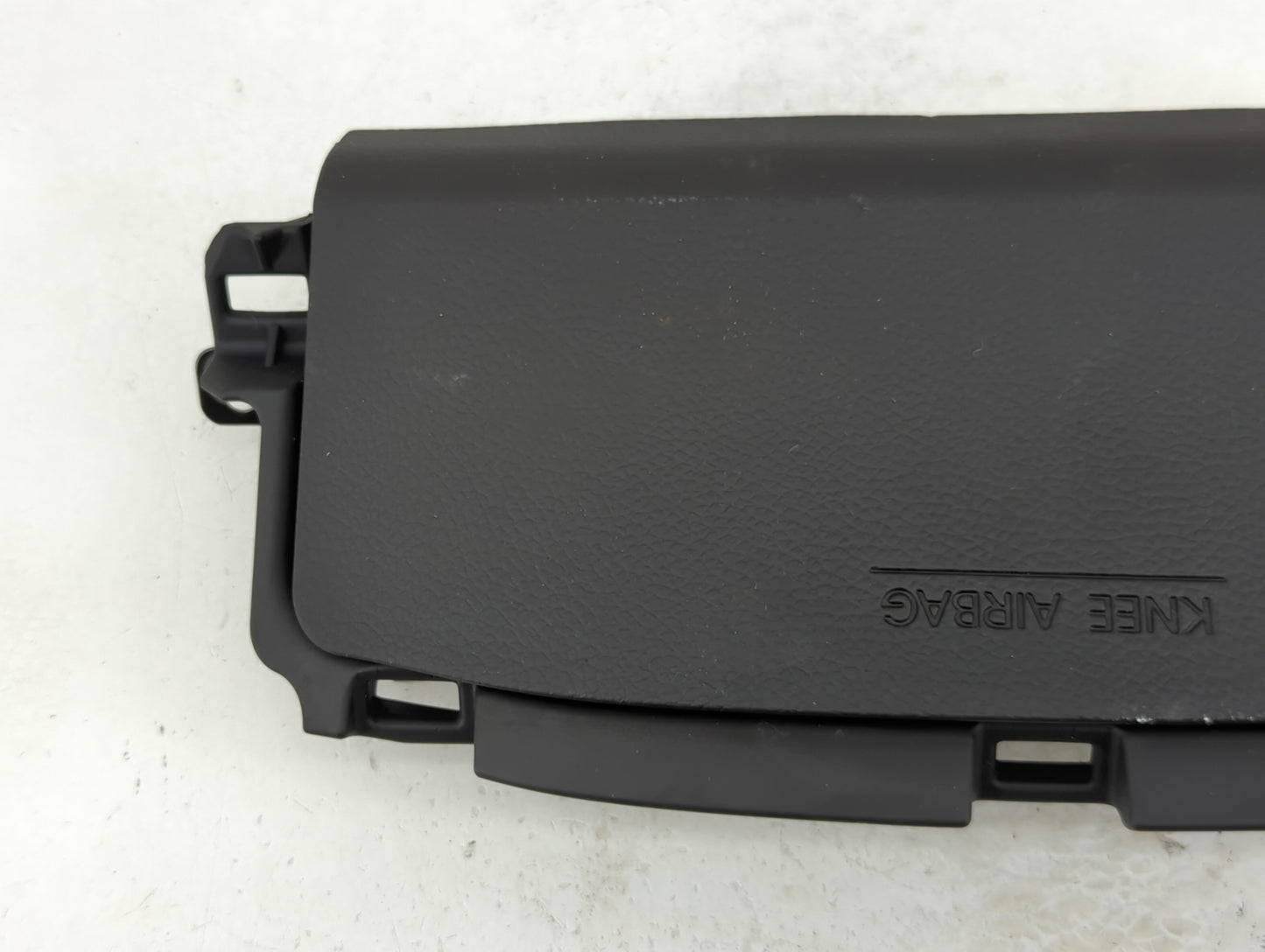 2013-2016 Hyundai Azera Air Bag Driver Left Knee OEM P/N:HGKA0E3EAY0099 Fits Fits 2013 2014 2015 2016 OEM Used Auto Parts - 