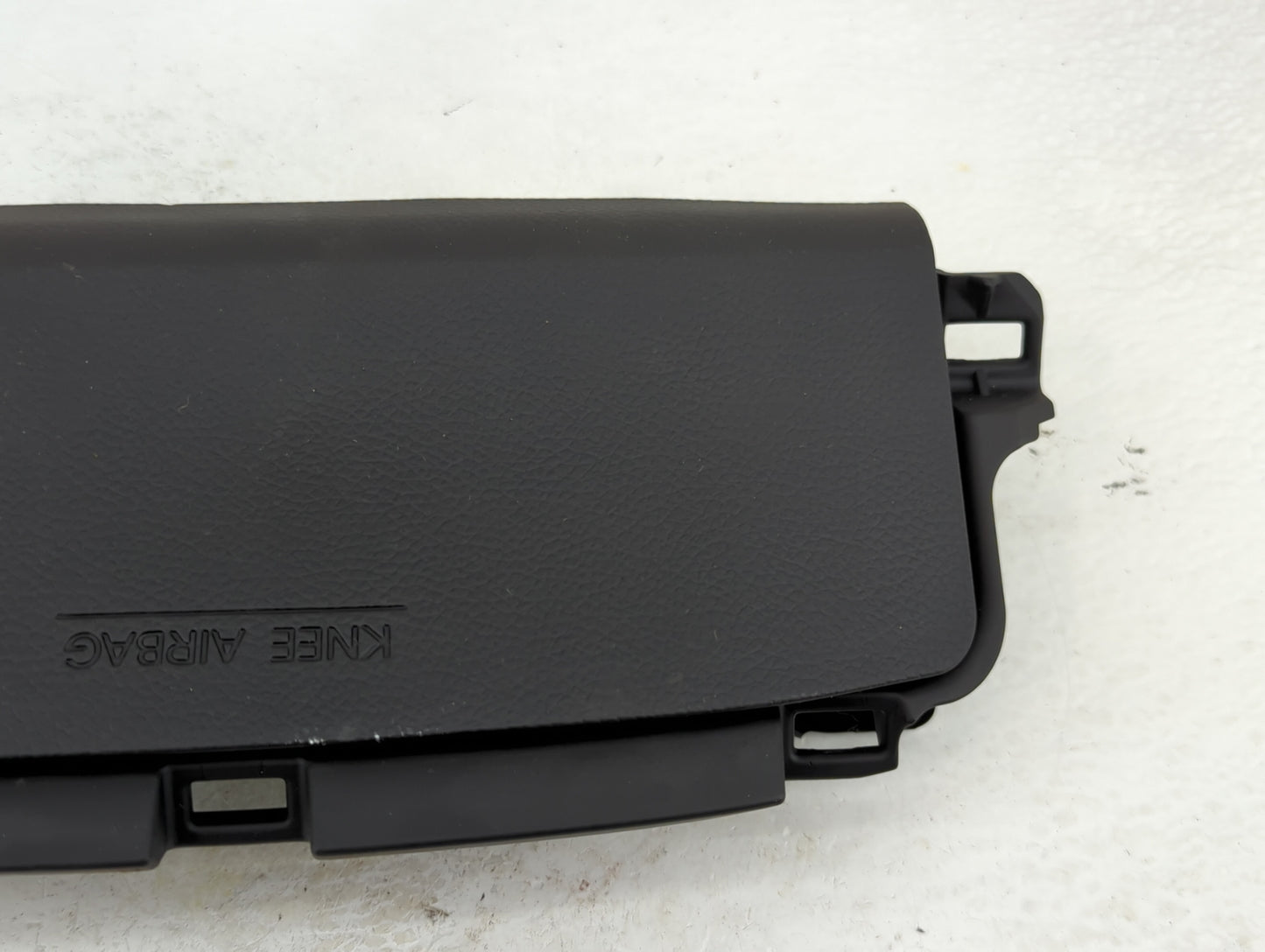 2013-2016 Hyundai Azera Air Bag Driver Left Knee OEM P/N:HGKA0E3EAY0099 Fits Fits 2013 2014 2015 2016 OEM Used Auto Parts - 
