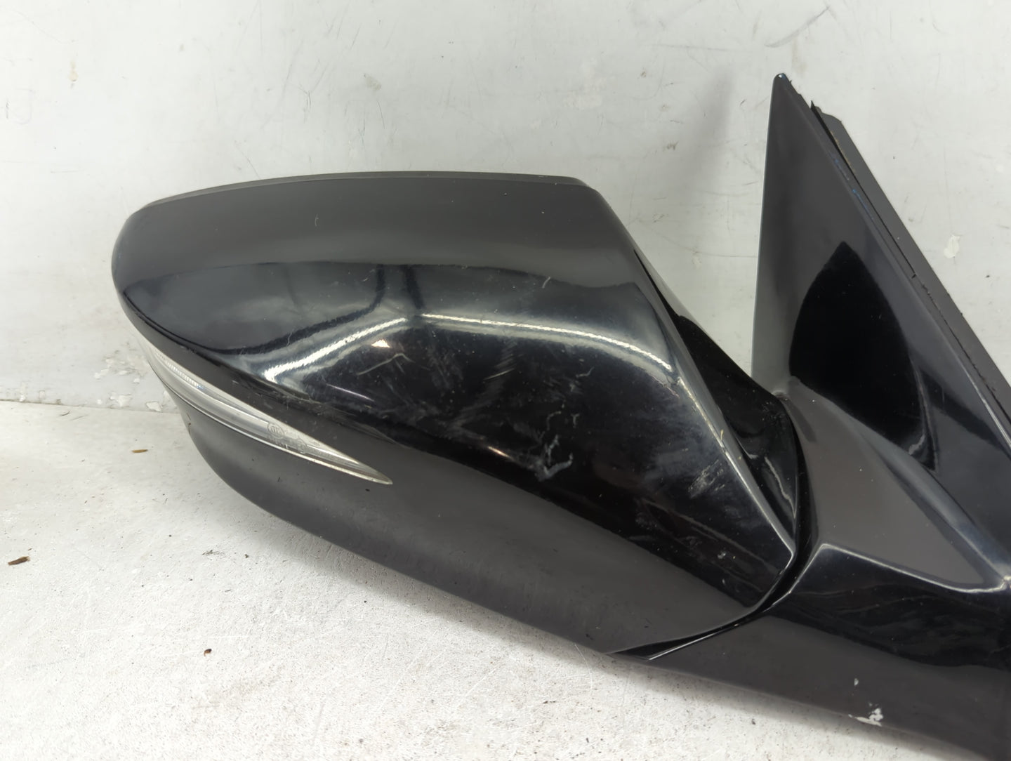 2014 Hyundai Azera Passenger Side View Mirror - Right Door Mirror OEM Used - Oemusedautoparts1.com