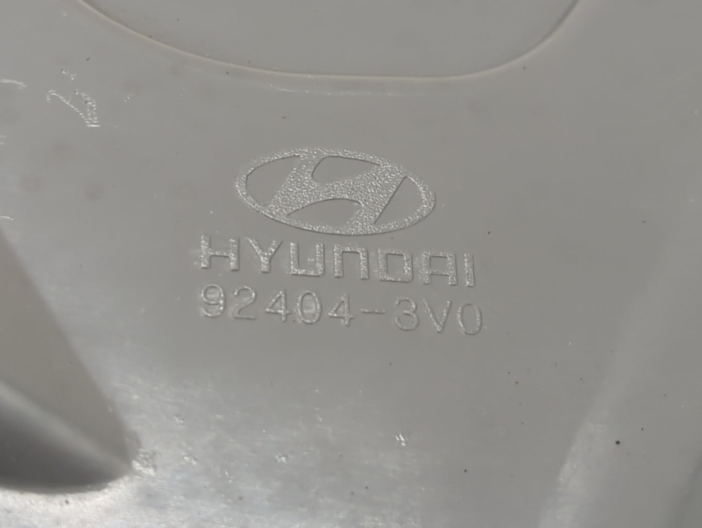 2012-2017 Hyundai Azera Tail Light Assembly Passenger Right OEM P/N:92404-3V0 Fits Fits 2012 2013 2014 2015 2016 2017 OEM Us