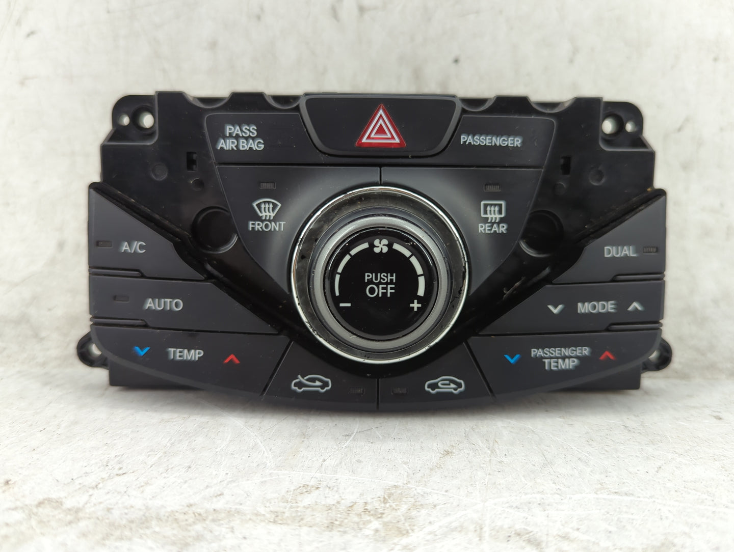 2014 Hyundai Azera Climate Control Module Temperature AC/Heater Replacement P/N:97250-3V5024X Fits OEM Used Auto Parts - Oem