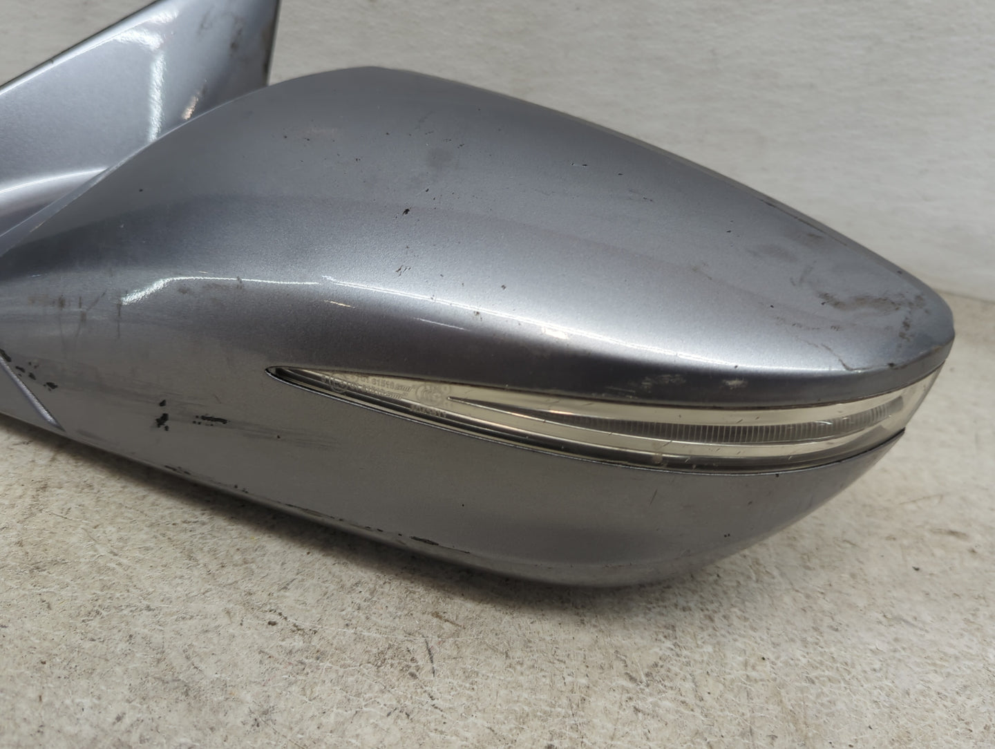 2014 Hyundai Azera Driver Side View Mirror - Left Door Mirror OEM Used - Oemusedautoparts1.com