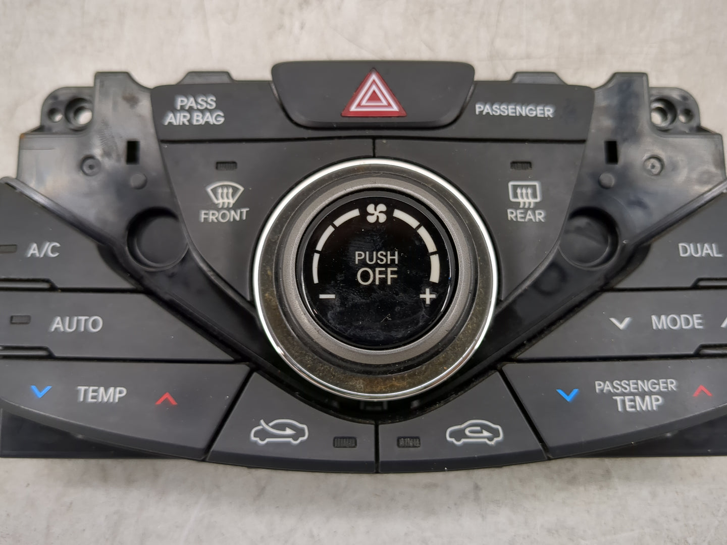 2012-2014 Hyundai Azera Climate Control Module Temperature AC/Heater Replacement P/N:97250-3V5024X Fits Fits 2012 2013 2014 