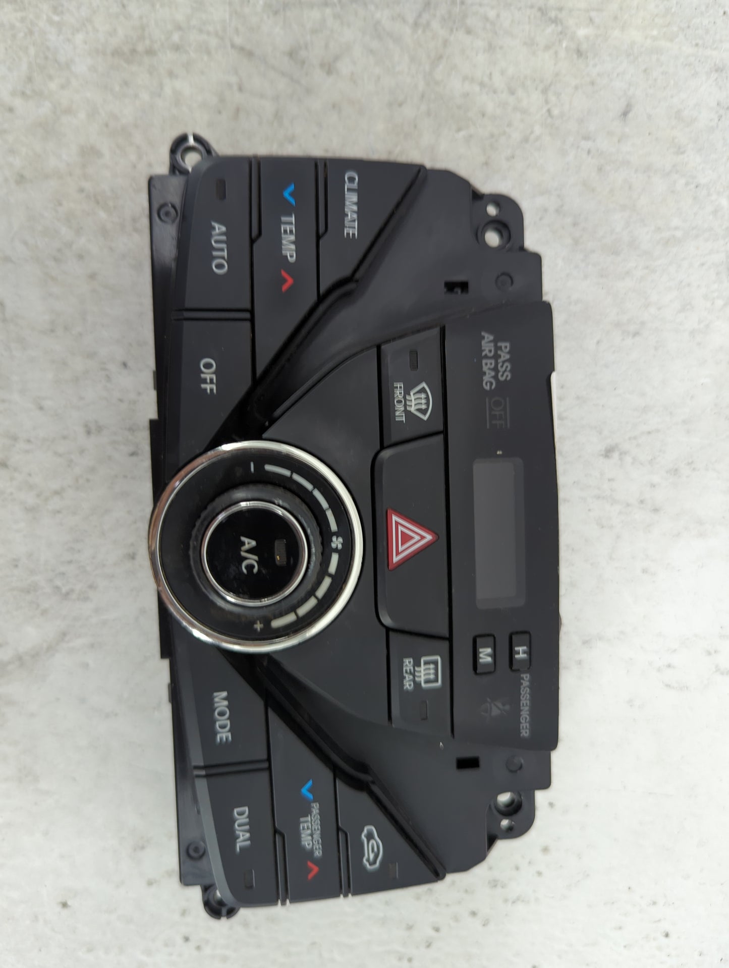 2014 Hyundai Azera Climate Control Module Temperature AC/Heater Replacement P/N:97250-3VB40 Fits OEM Used Auto Parts - Oemus