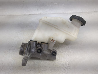 compare product 2012-2017 Hyundai Azera Brake Master Cylinder 1512578