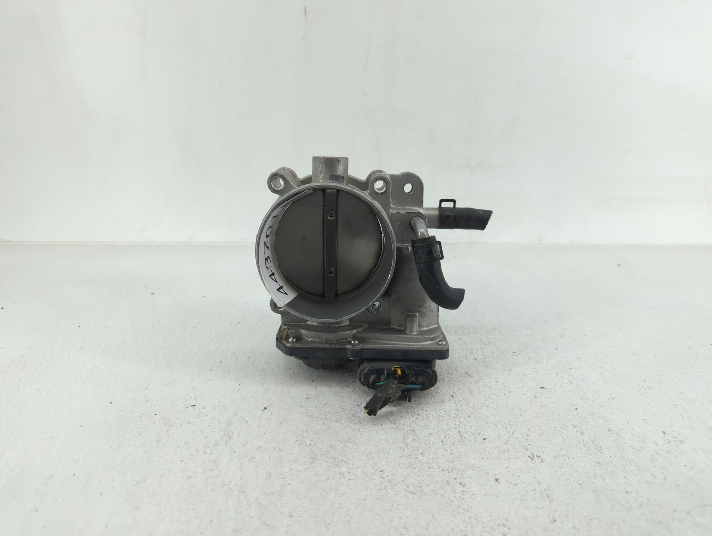 2012-2017 Hyundai Azera Throttle Body P/N:35100-3CAA0 Fits Fits 2012 2013 2014 2015 2016 2017 2018 OEM Used Auto Parts - Oem