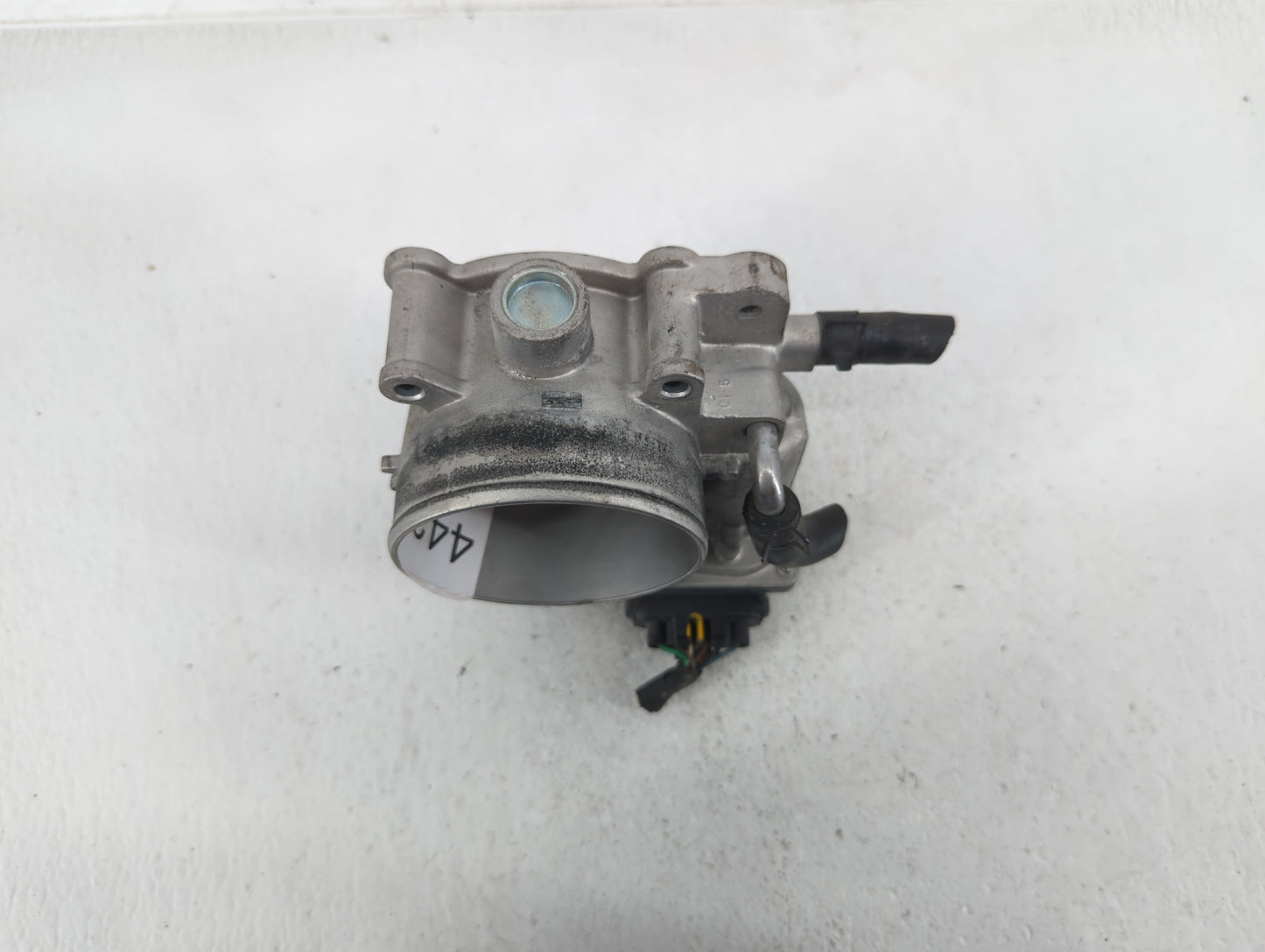 2012-2017 Hyundai Azera Throttle Body P/N:35100-3CAA0 Fits Fits 2012 2013 2014 2015 2016 2017 2018 OEM Used Auto Parts - Oem