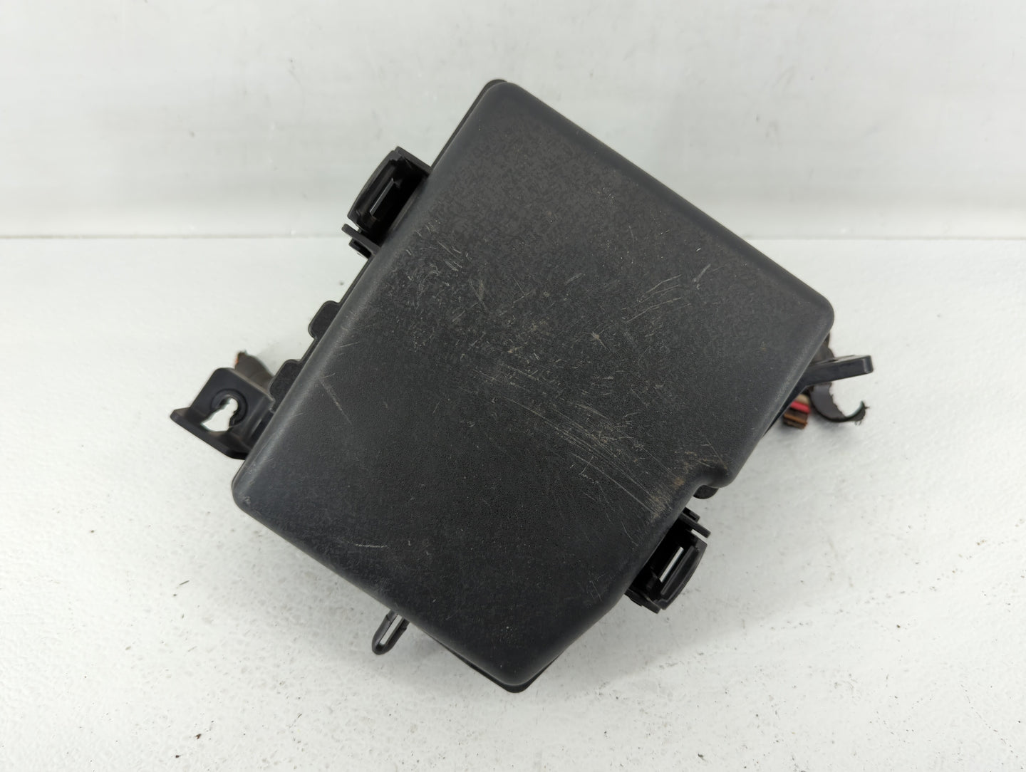 2014 Hyundai Azera Fusebox Fuse Box Panel Relay Module P/N:91208-3V010 1402140365 Fits OEM Used Auto Parts - Oemusedautopart