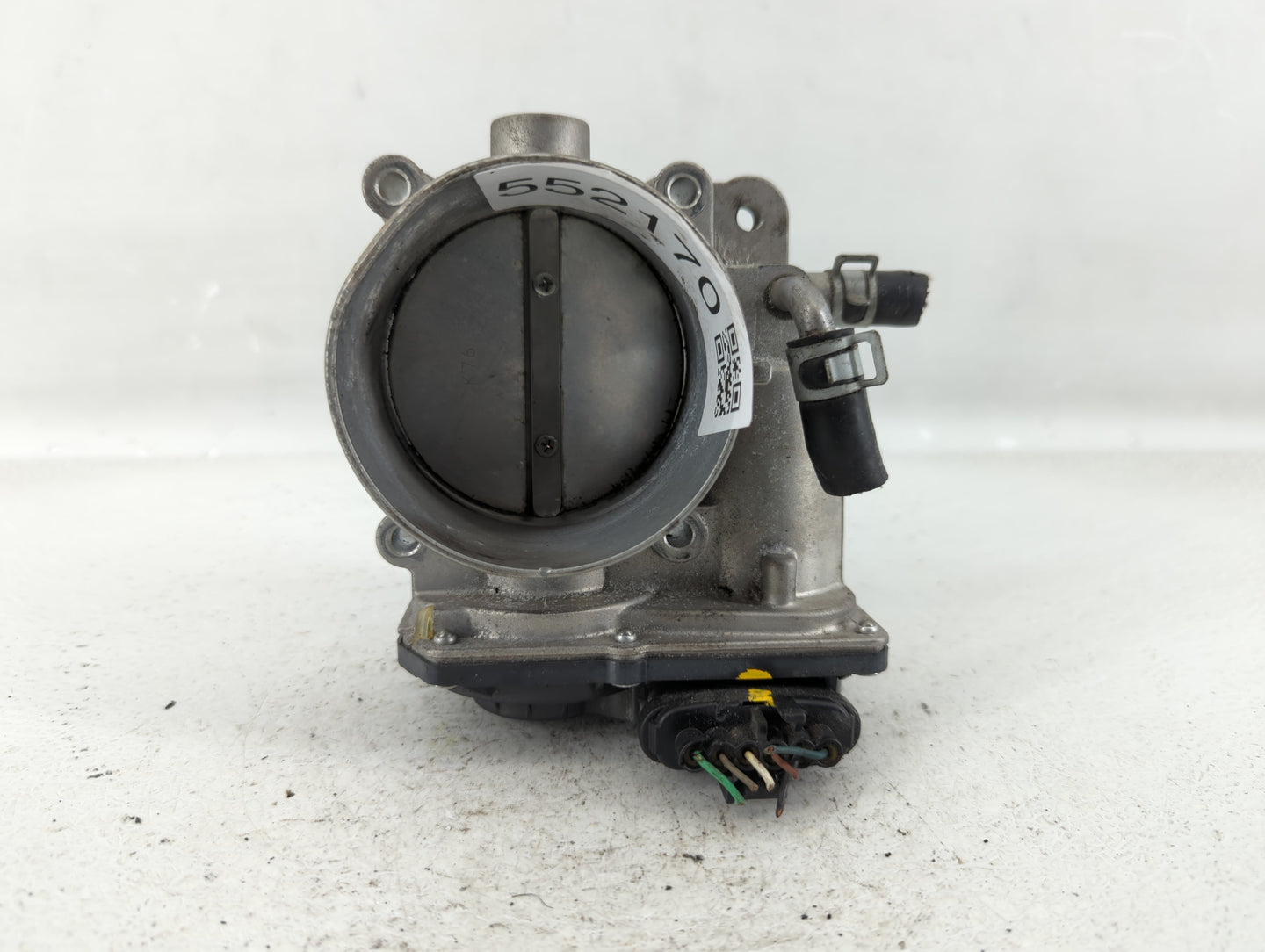 2012-2017 Hyundai Azera Throttle Body P/N:35100-3CAA0 Fits Fits 2012 2013 2014 2015 2016 2017 2018 OEM Used Auto Parts - Oem