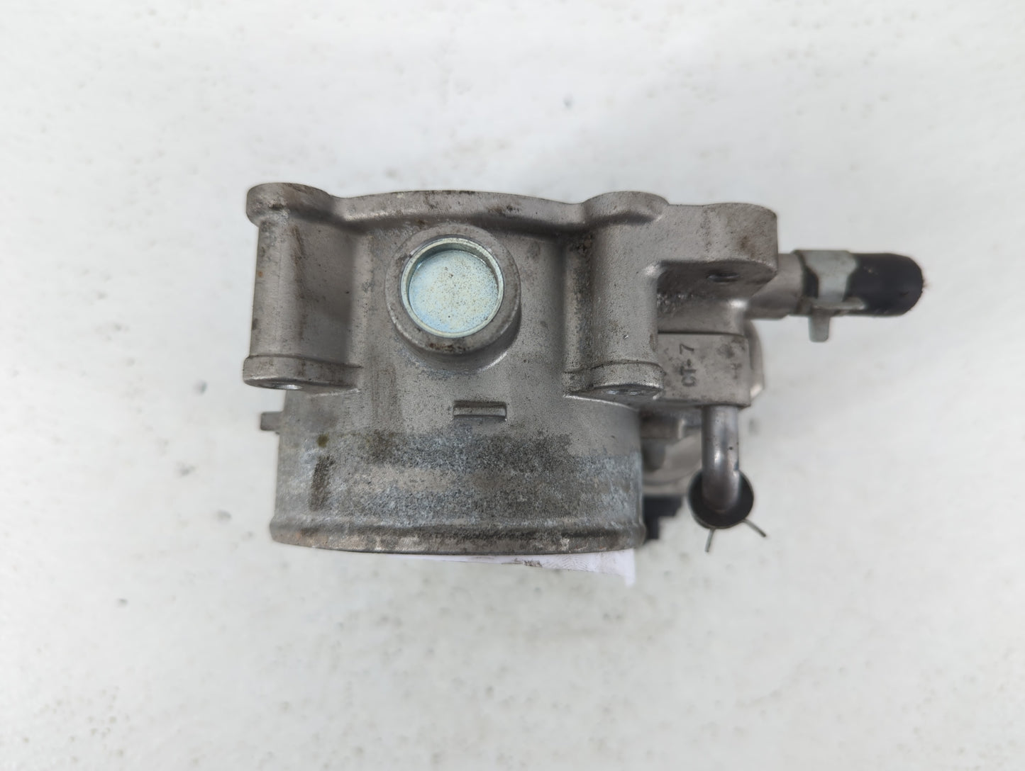 2012-2017 Hyundai Azera Throttle Body P/N:35100-3CAA0 Fits Fits 2012 2013 2014 2015 2016 2017 2018 OEM Used Auto Parts - Oem