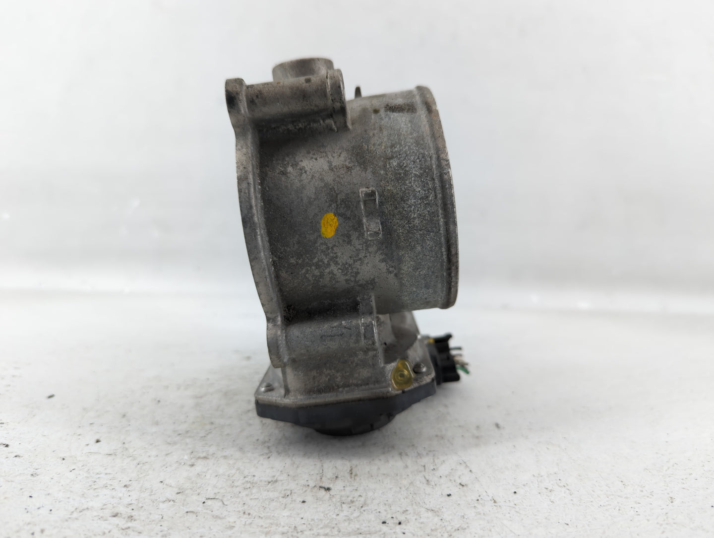 2012-2017 Hyundai Azera Throttle Body P/N:35100-3CAA0 Fits Fits 2012 2013 2014 2015 2016 2017 2018 OEM Used Auto Parts - Oem