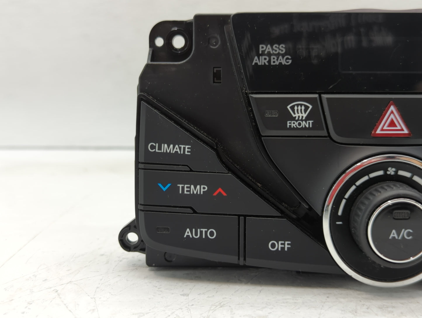 2014 Hyundai Azera Climate Control Module Temperature AC/Heater Replacement P/N:97250-3V840 Fits OEM Used Auto Parts - Oemus