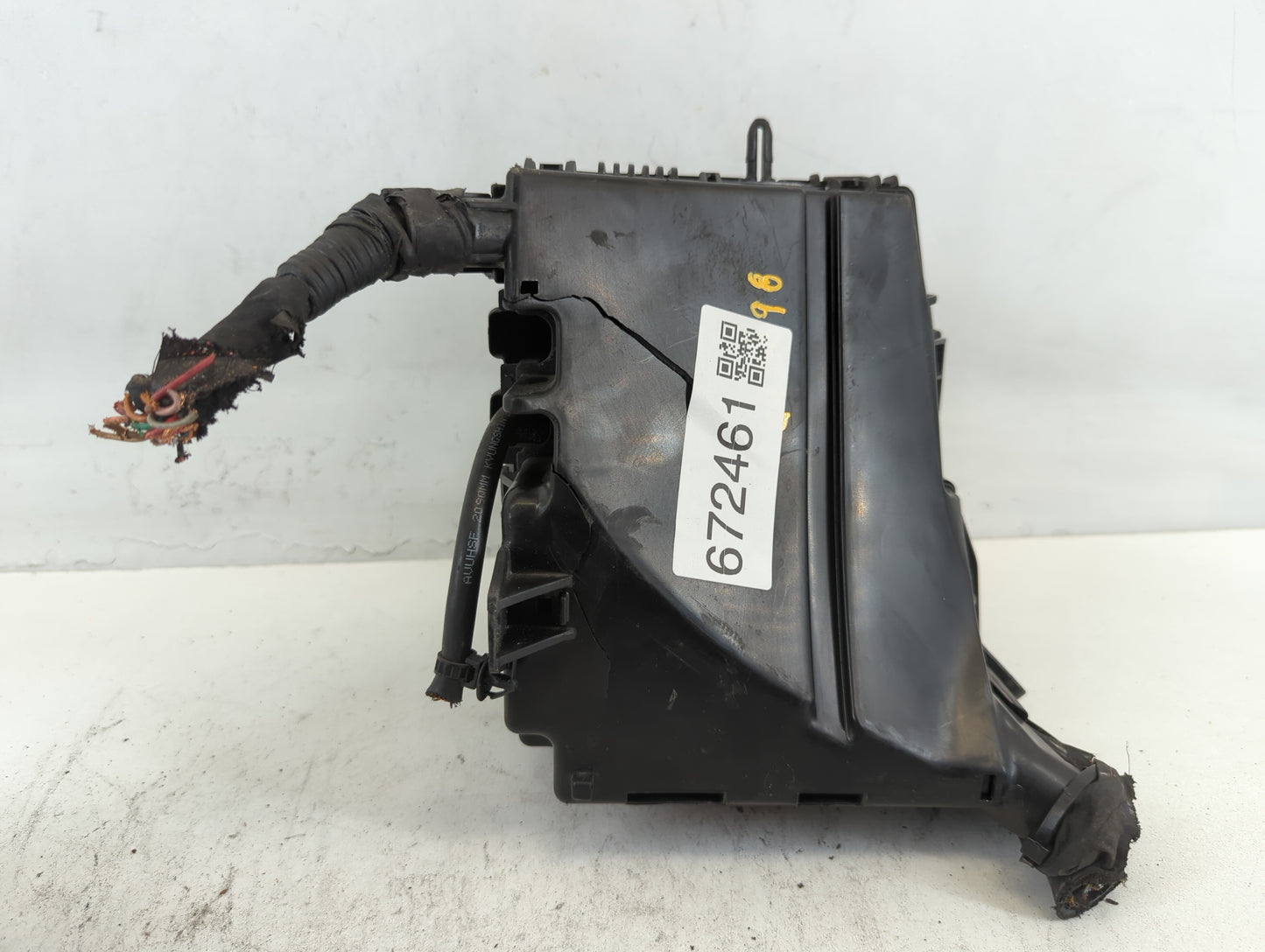 2014 Hyundai Azera Fusebox Fuse Box Panel Relay Module P/N:91950-2T810 Fits OEM Used Auto Parts - Oemusedautoparts1.com