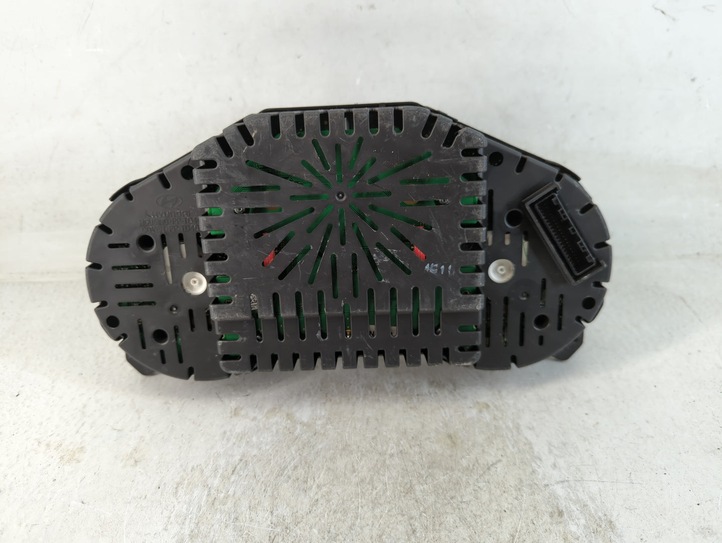 2012-2014 Hyundai Azera Instrument Cluster Speedometer Gauges P/N:94011-3V100 Fits Fits 2012 2013 2014 OEM Used Auto Parts -