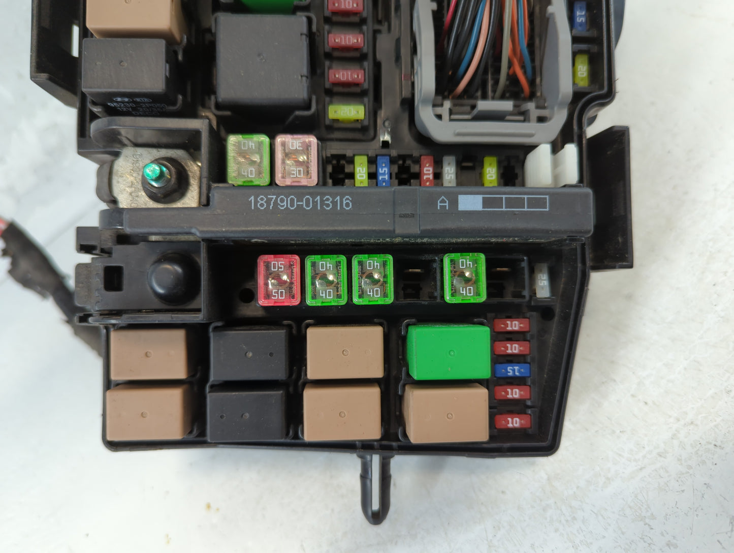 2014 Hyundai Azera Fusebox Fuse Box Panel Relay Module P/N:91208 3V010 Fits OEM Used Auto Parts - Oemusedautoparts1.com