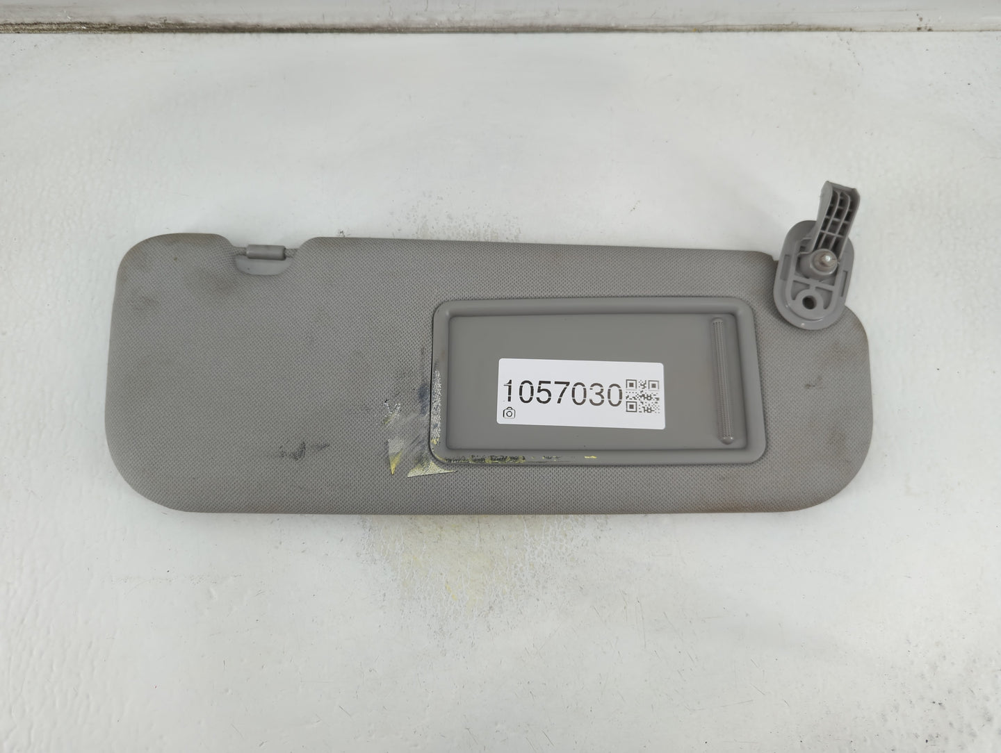 2014-2016 Hyundai Elantra Sun Visor Shade Replacement Passenger Right Mirror Fits Fits 2014 2015 2016 OEM Used Auto Parts - 