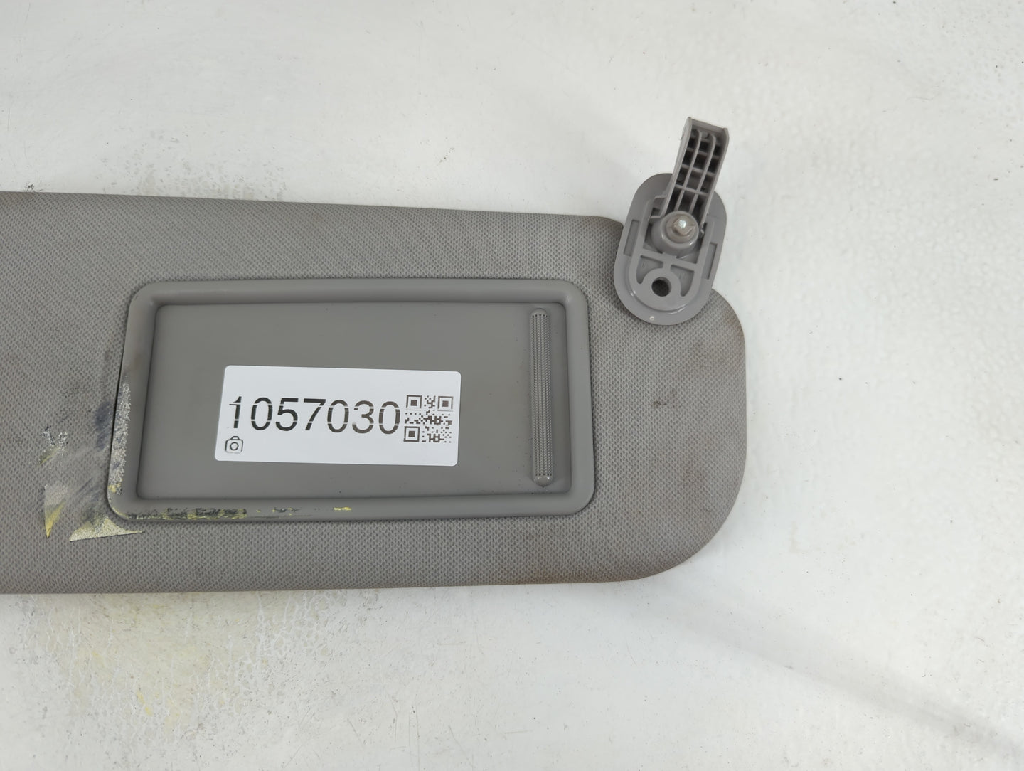 2014-2016 Hyundai Elantra Sun Visor Shade Replacement Passenger Right Mirror Fits Fits 2014 2015 2016 OEM Used Auto Parts - 