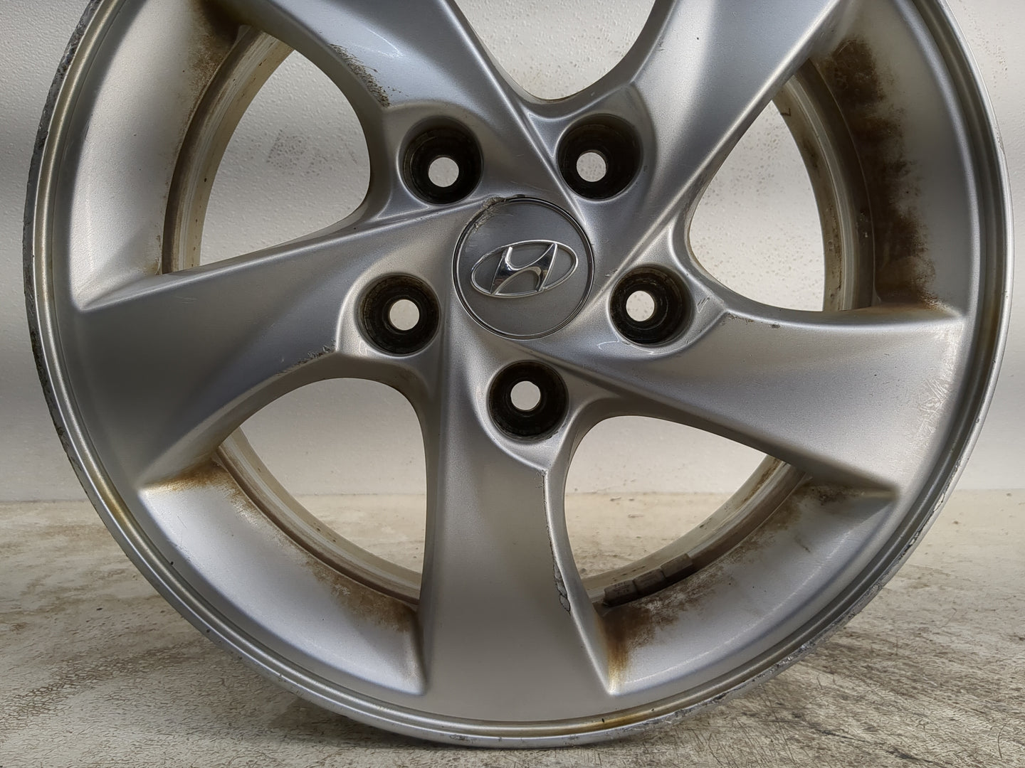 2014-2016 Hyundai Elantra Oem Wheel Rim - Oemusedautoparts1.com