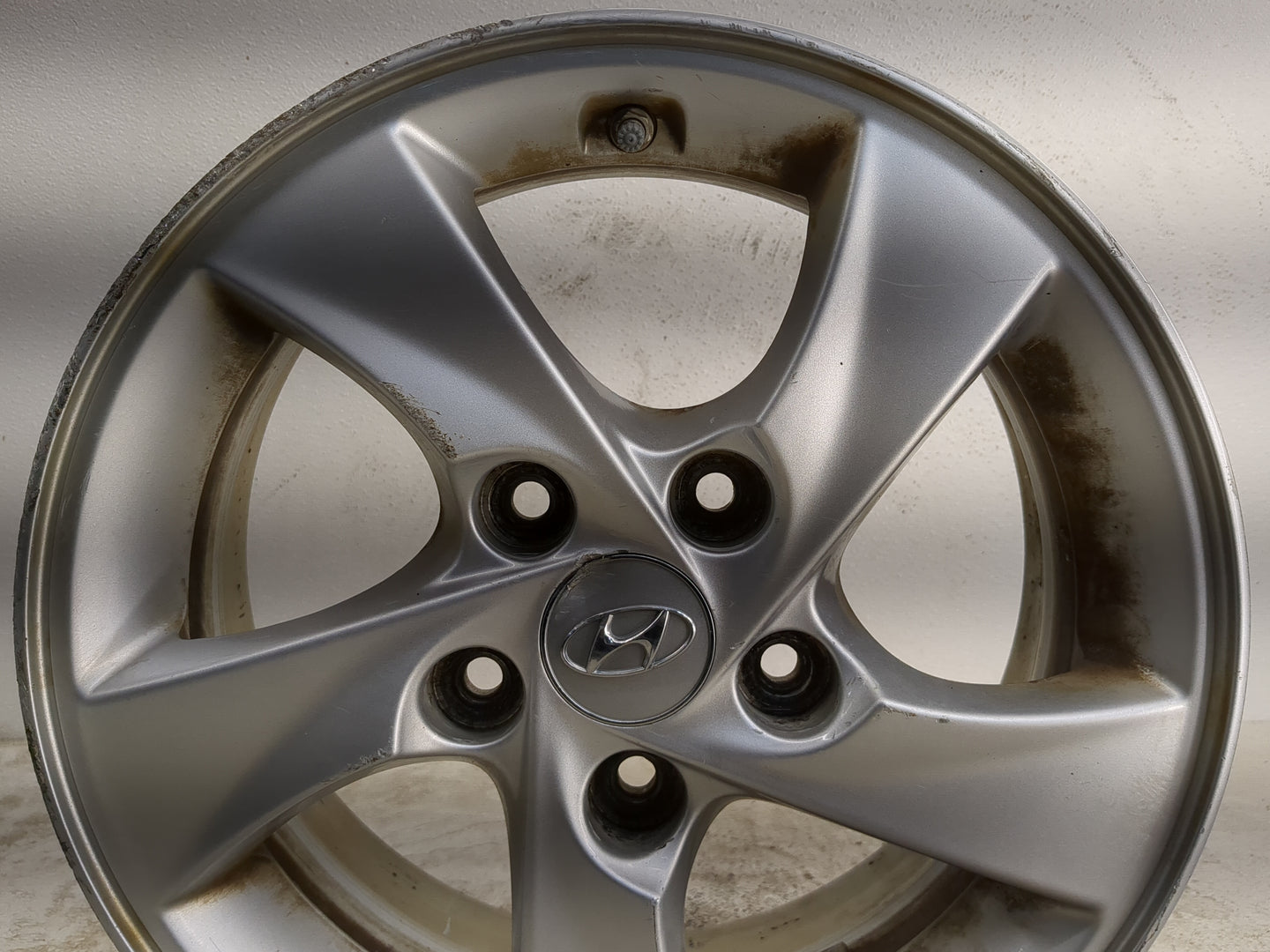 2014-2016 Hyundai Elantra Oem Wheel Rim - Oemusedautoparts1.com