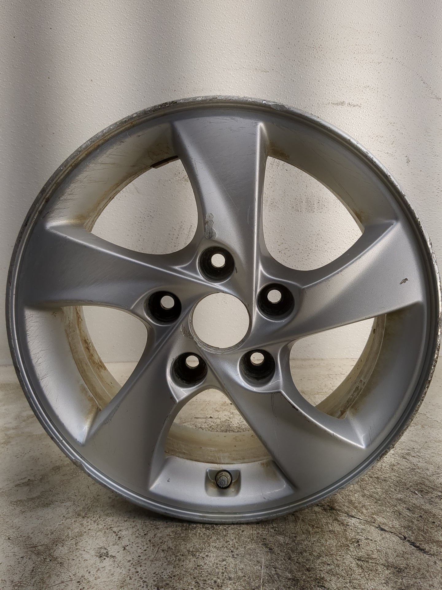 2014-2016 Hyundai Elantra Oem Wheel Rim - Oemusedautoparts1.com