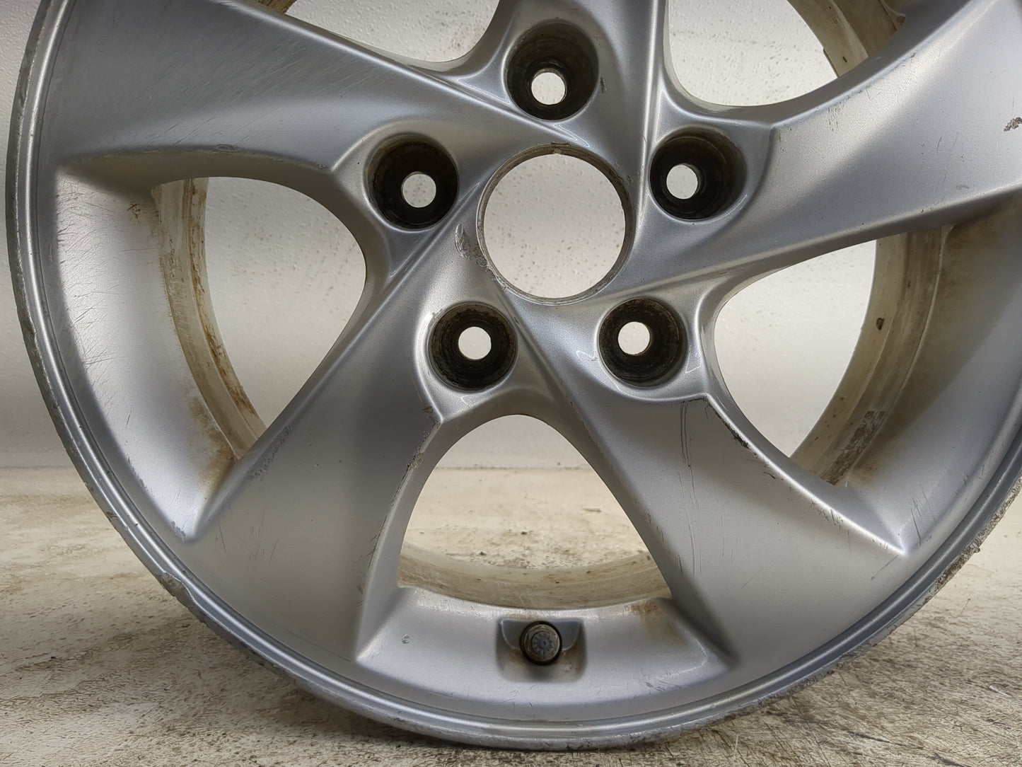 2014-2016 Hyundai Elantra Oem Wheel Rim - Oemusedautoparts1.com