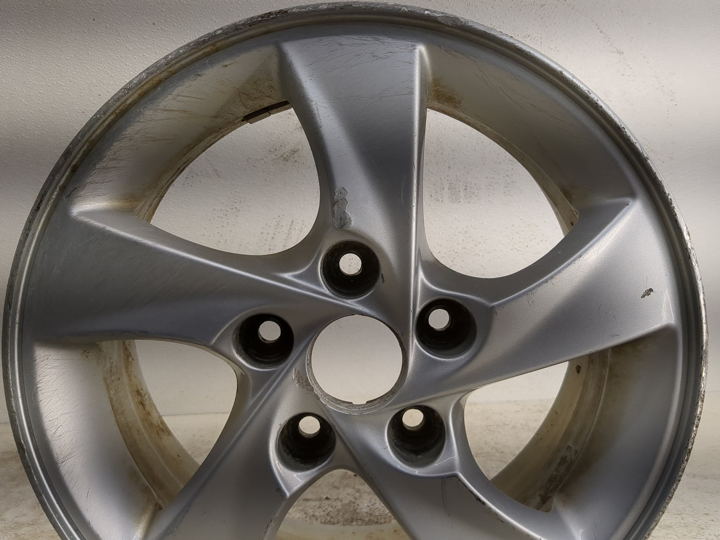 2014-2016 Hyundai Elantra Oem Wheel Rim - Oemusedautoparts1.com