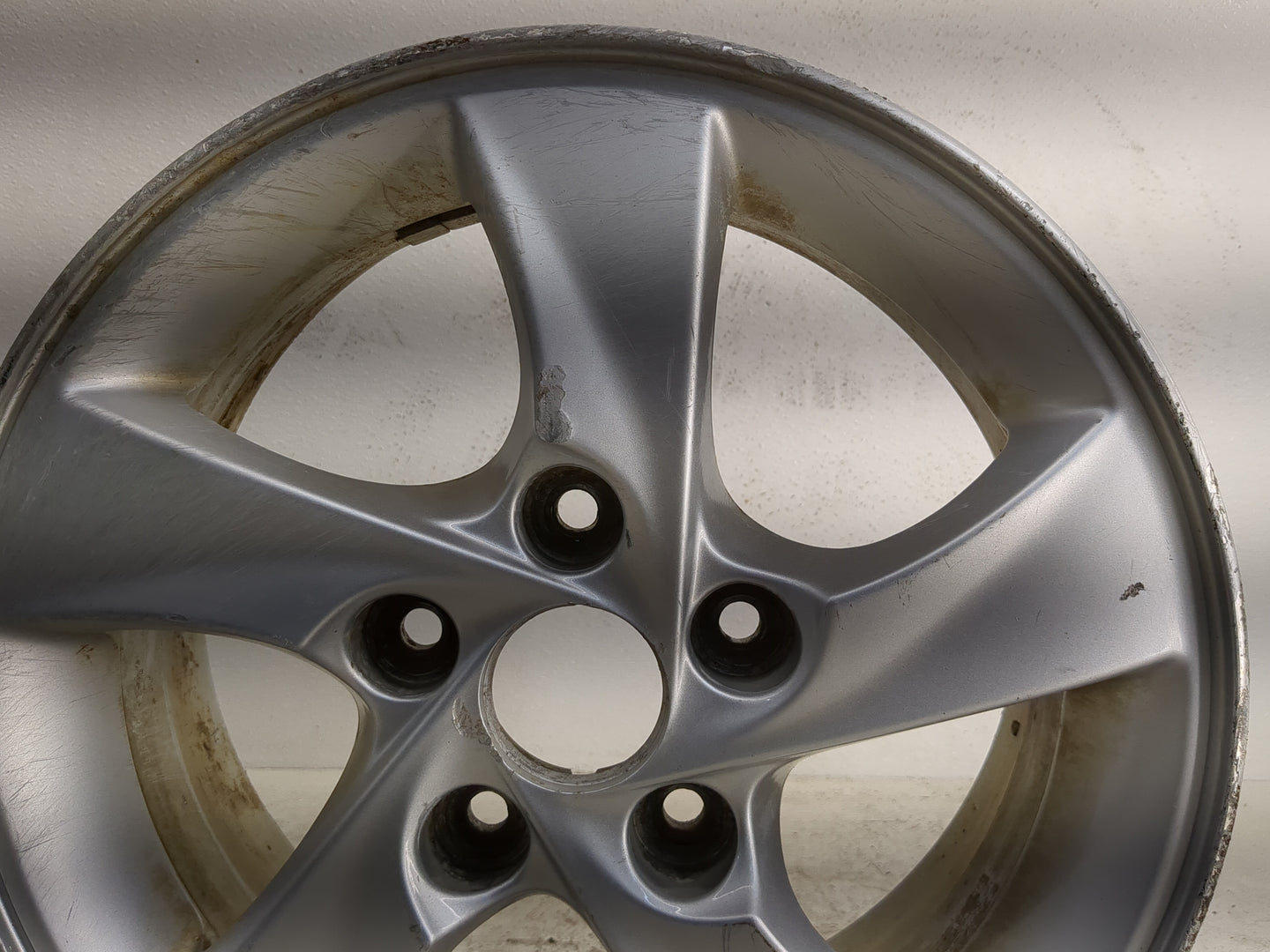 2014-2016 Hyundai Elantra Oem Wheel Rim - Oemusedautoparts1.com